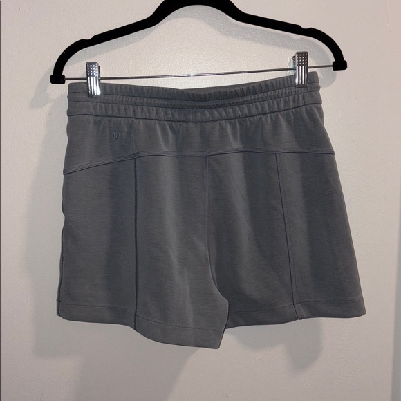 lululemon softstreme high-rise shorts 4" - Picture 8 of 13